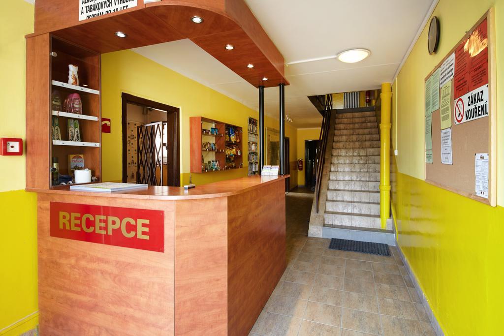 Hostel Liben Prága Kültér fotó